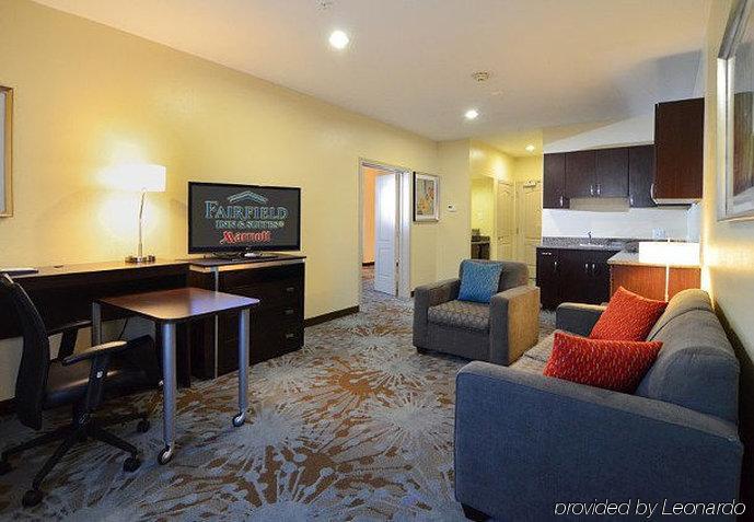 Fairfield Inn And Suites By Marriott North Spring Ngoại thất bức ảnh